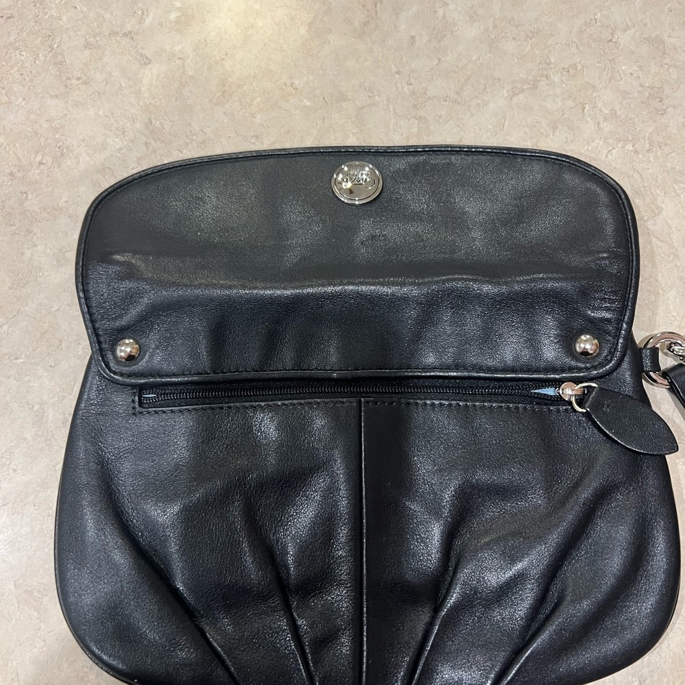 Coach Black Leather Wristlet/Clutch - Picture 3 of 6